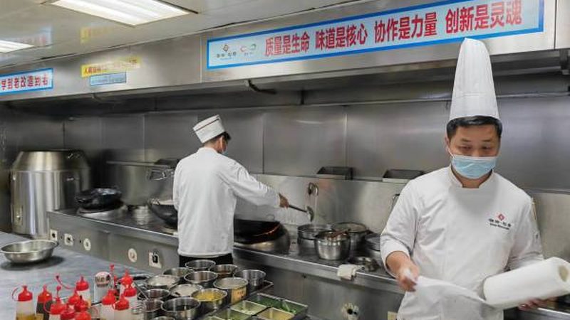低筋面粉的选择：蛋糕制作中的关键因素**